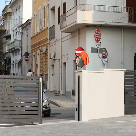 Spacious, Luxurious & Modern 2br-maissonette-amazing Finish-historical Centre-renovated 2024 Olbia